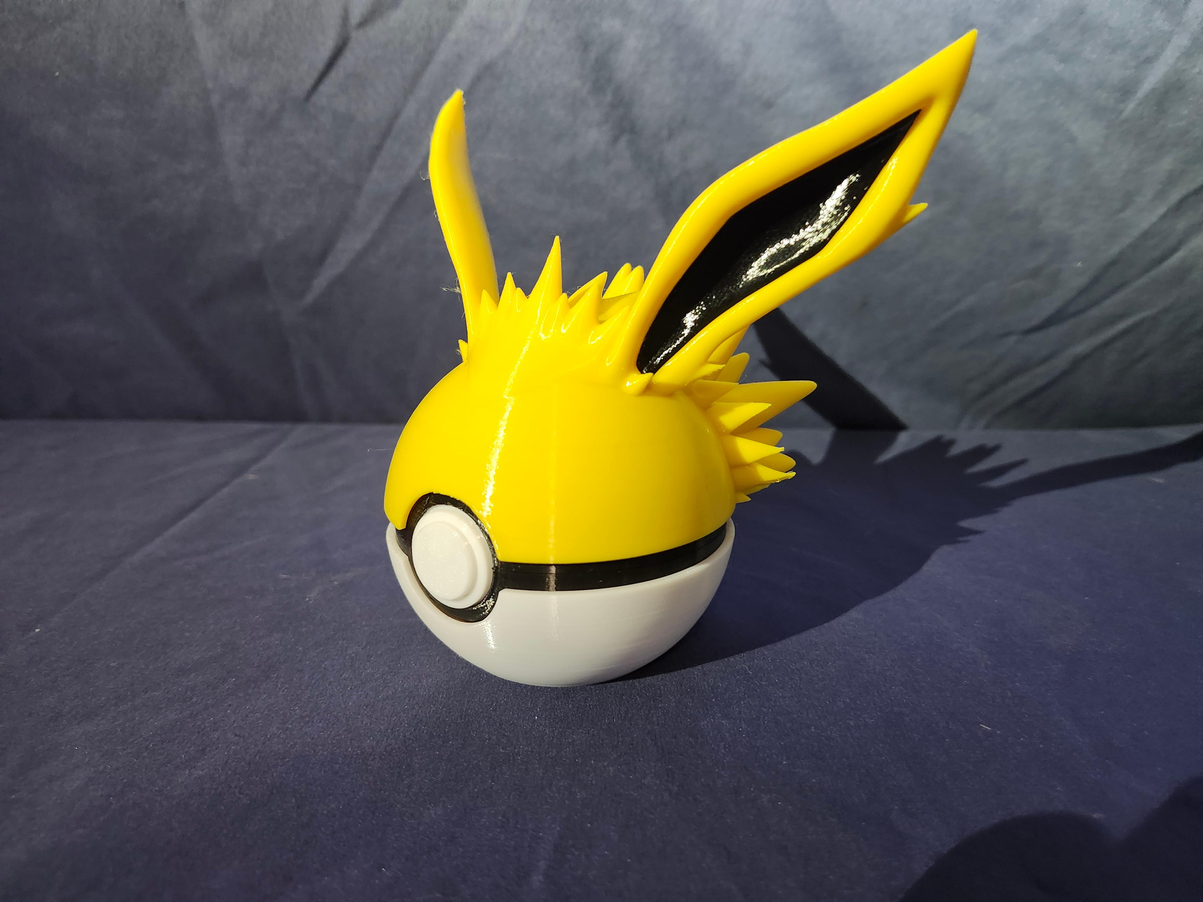 Evee Pokemon Ball
