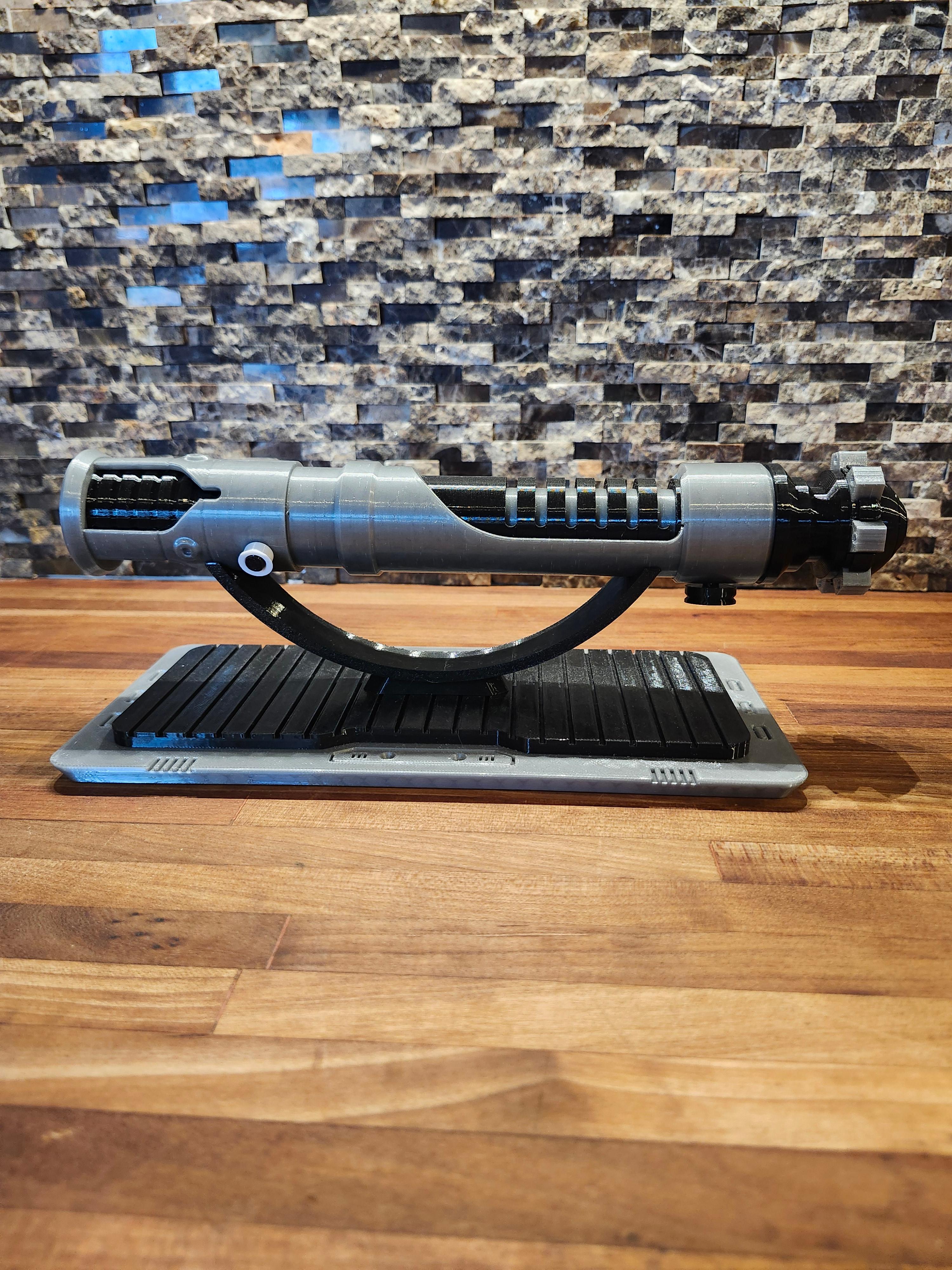 Jedi Lightsaber stand with Saber