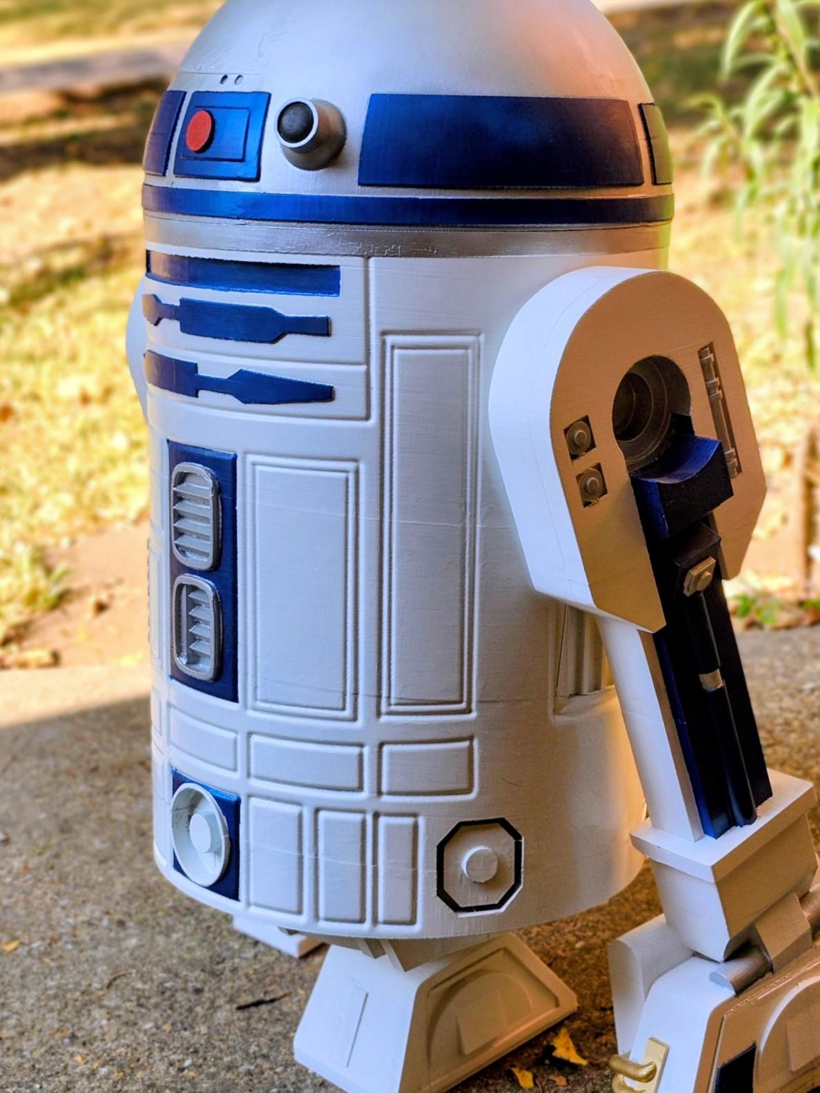 Hand-Painted R2-D2 3D Printed Astromech Droid – Stunning Collector’s Piece & Unique Star Wars Decor 